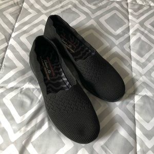 skechers scallop slip on